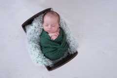 Naissance-Bébé-seul-18