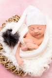 Naissance-Bébé-seul-3